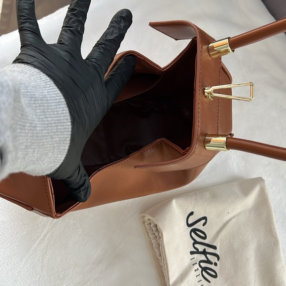 Dumpling Bag! Super cute Super Fun! - Picture 8 of 9